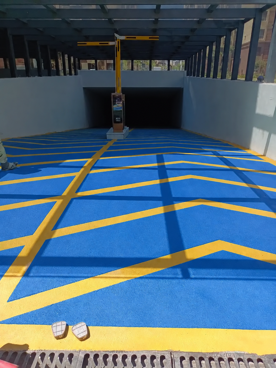 Anti Slip Ramp Coating Paint for Concrete Outdoor Waterproof Non Skid Floor