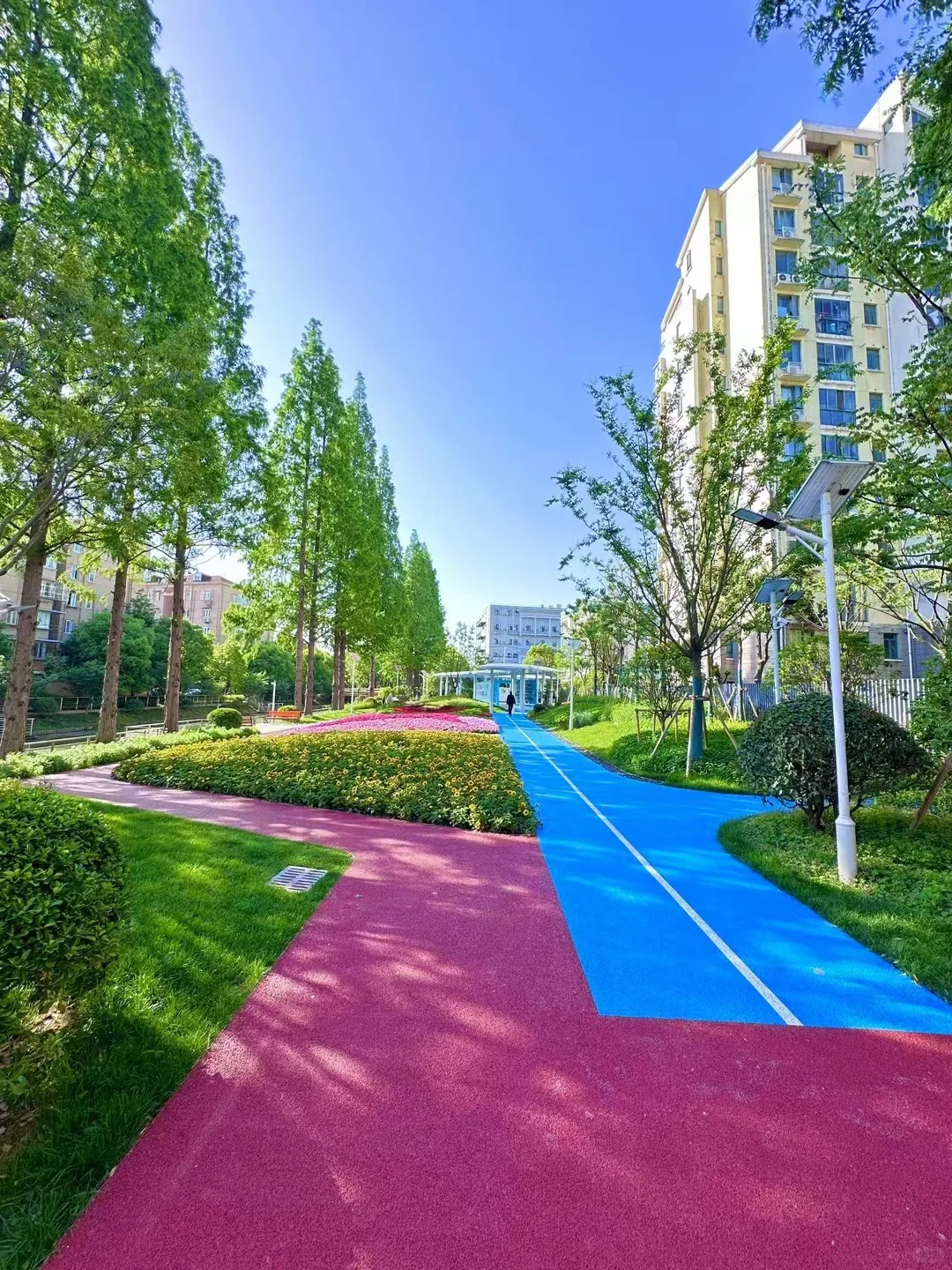Water-Based Polymer Colored Anti-Slip Pavement